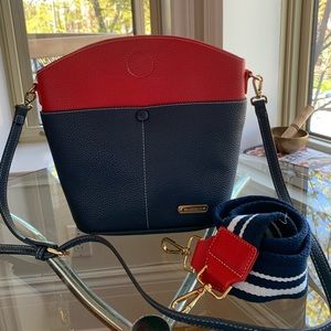 🟥SOLD🟥 Manocchio - Navy and Red Purse